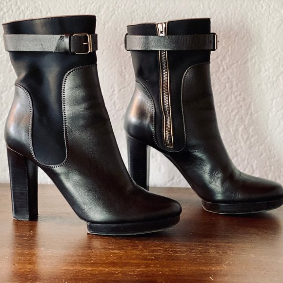 Lanvin Black Leather Heeled Ankle Boots - Picture 1 of 3